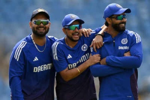 Gavaskar Urges India to Unleash Kuldeep Yadav in Second Test Against England