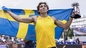 Armand Duplantis Secures Fifth Straight Diamond League Pole Vault Title, World Record Elusive