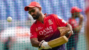 Dinesh Karthik to Debut in ILT20, Joins Sharjah Warriorz for Season 4 Stint