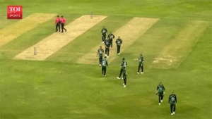 Asia Cup Handshake Controversy: Pakistan Captain Protests India's Alleged Snub After Dubai Victory