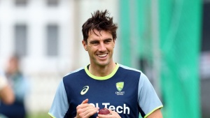 Pat Cummins Eyes Ashes Return Amid Back Injury Concerns
Hoặc:
Cummins Races Clock to Be Fit for Ashes Opener
Hoặc:
Aussie Skipper Cummins Determined to Play in Ashes Despite Injury Setback