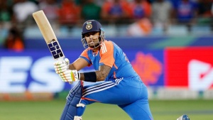Suryakumar Yadav Under Pressure to Deliver in Asia Cup Final After 'No Rivalry' Comments
Hoặc (tập trung hơn vào SEO):
India vs Pakistan: Can Suryakumar Yadav Silence Critics and Secure Asia Cup Title?