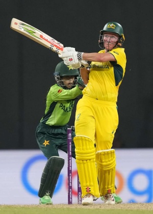 Mooney's Century Powers Australia to Victory Over Pakistan in Women's World Cup