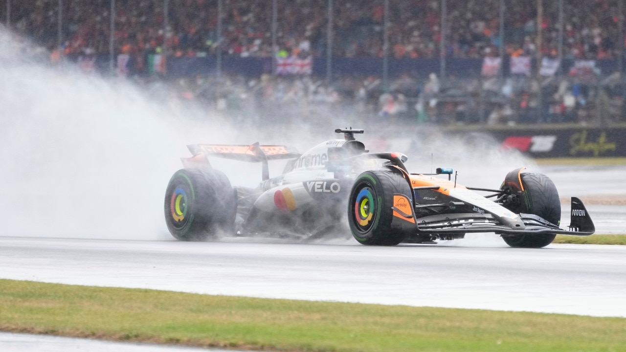 Piastri battling rain at British GP
